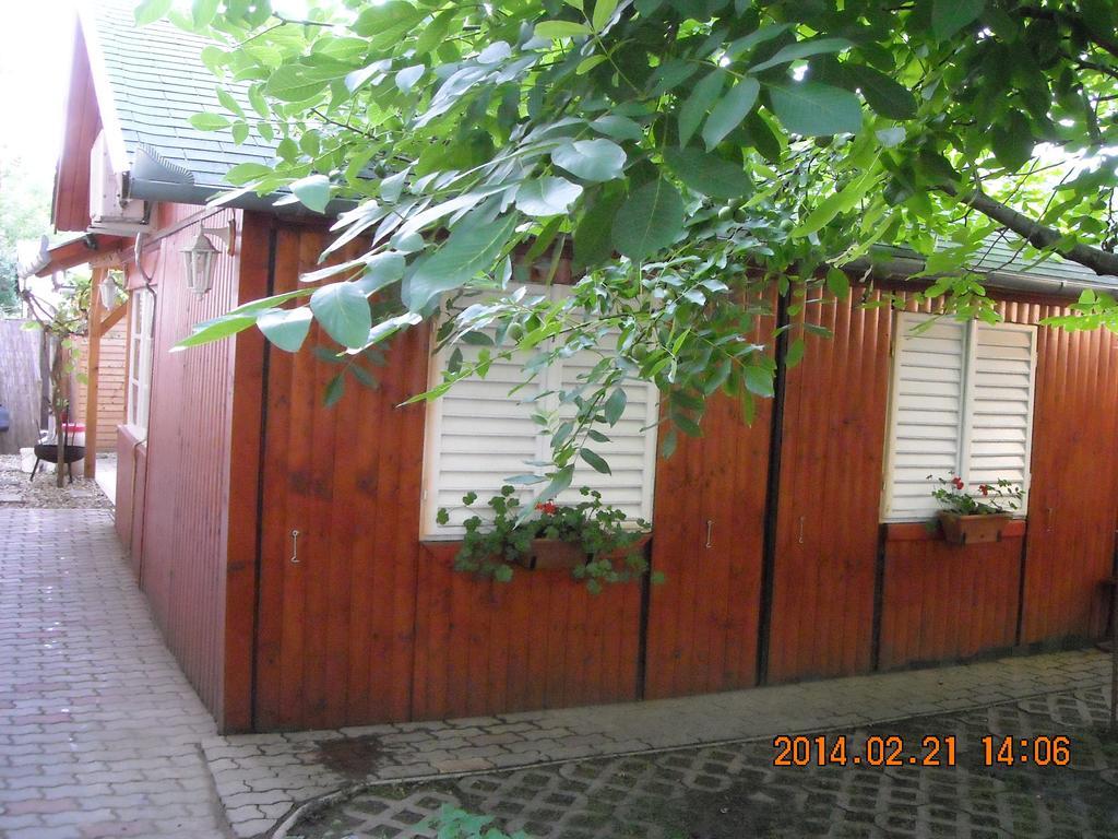 Demeter Apartman Hajdúszoboszló Szoba fotó