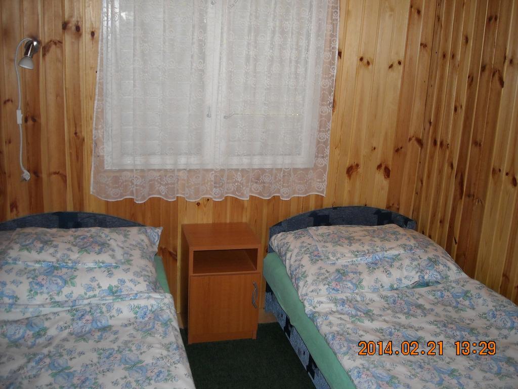 Demeter Apartman Hajdúszoboszló Szoba fotó
